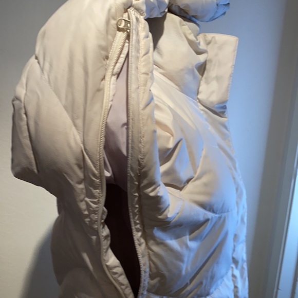 Columbia Cream Down & Feather Jacket Size: Small - Picture 7 of 15